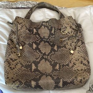 Michael Kors Hobo